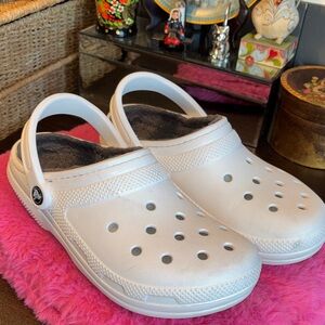 EUC Crocs Classic White with dark gray Lined Clogs size men seven women’s nine